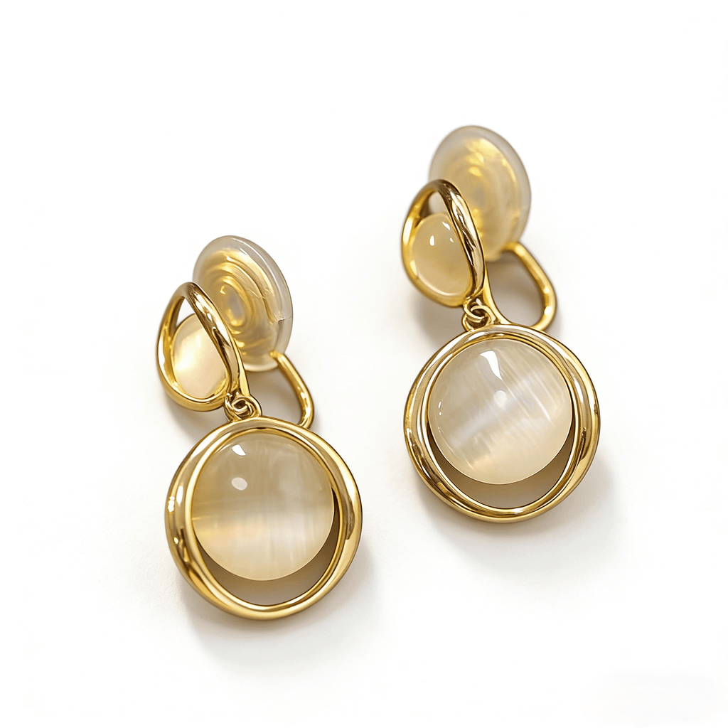 優しい輝き キャッツアイと揺れるライトゴールドの二連ピアス/イヤリング